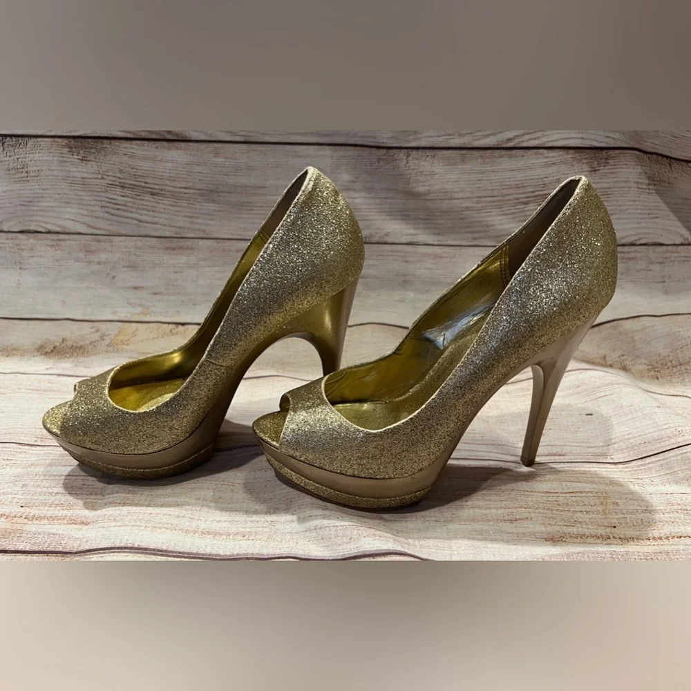Bakers Spark Gold High Heels Platform Peep Toe Size 6.5 Glitter Party Prom
